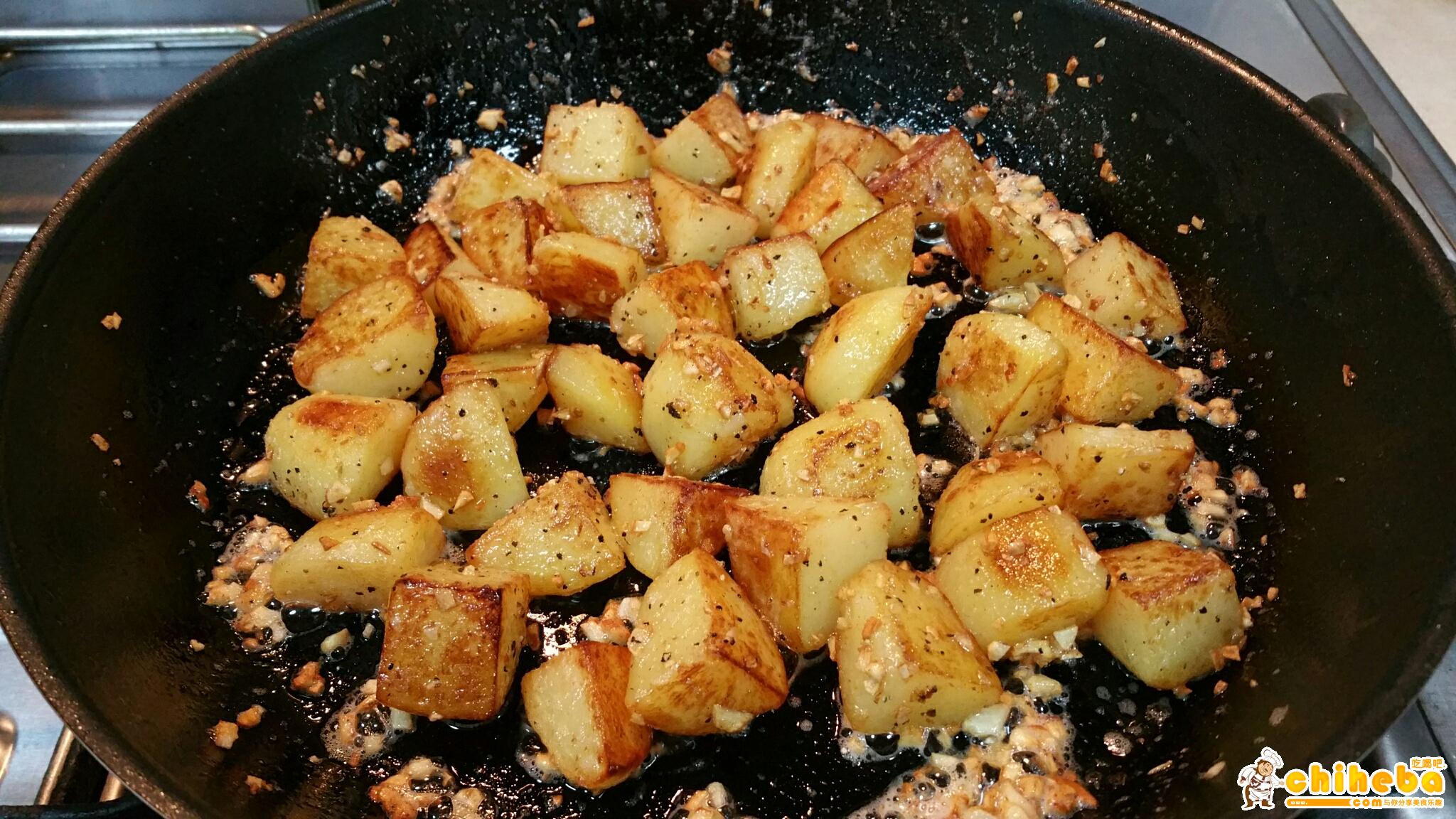 蒜香马铃薯的做法 步骤9